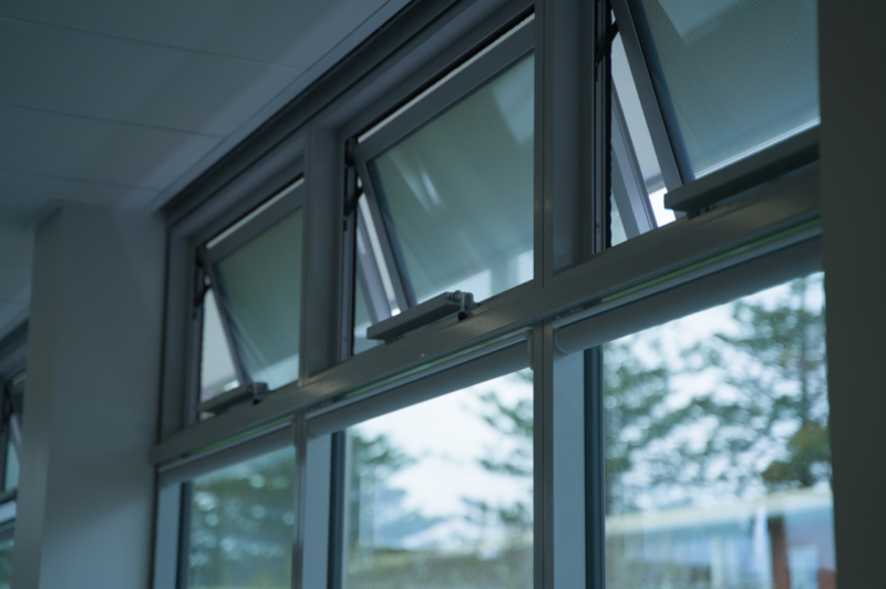 Liwin L35 electric chain drive installed on an awning window at Sacred Heart College Liwin L35 electric chain drive installed on an awning window at Sacred Heart College
